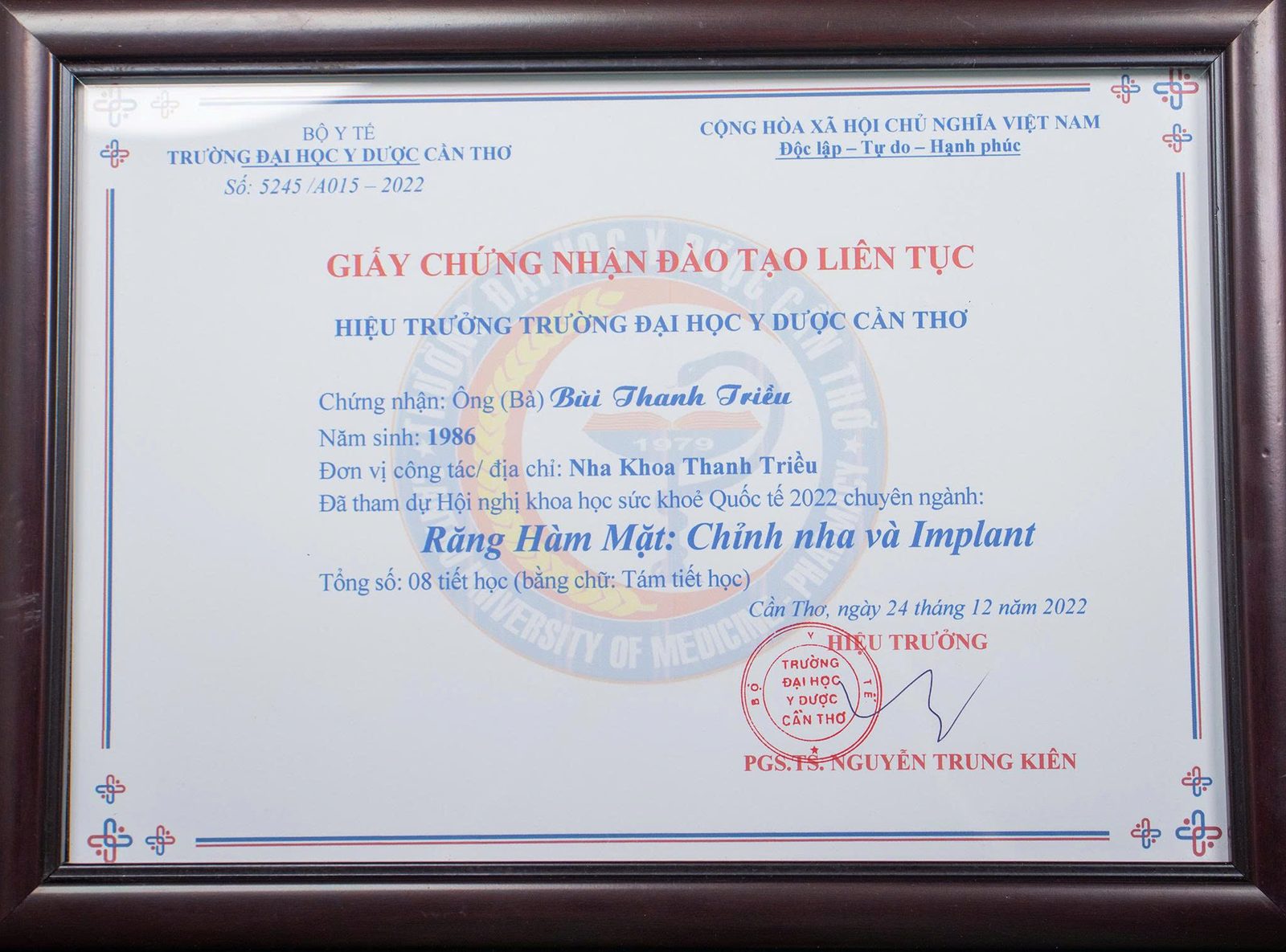 Giấy chứng nhận đào tạo liên tục Chỉnh nha và Implant Đại học Y Dược Cần Thơ